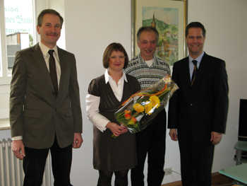 Bürgermeister Toni Huber mit den geehrten Mitarbeitern Werner Krieg, Brigitte Heckele und Joachim Jäckle (v.l.)