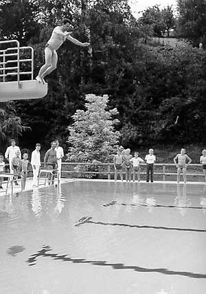 Eröffnungssprung von Bürgermeister Gerhard Feist