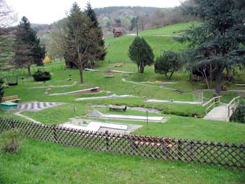 Die Minigolfanlage im Latschigbachtal