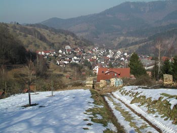 Wieder freien Blick auf Weisenbach und ins Fürholztal